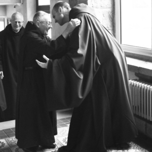 Profession solennelle. Le Profès prononce ses voeux définitif et devient moine. Il intègre pleinement la communauté.